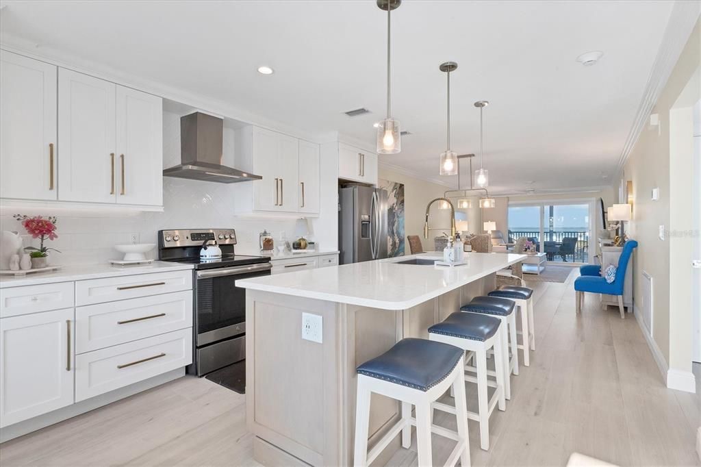 For Sale: $1,239,000 (2 beds, 2 baths, 1248 Square Feet)