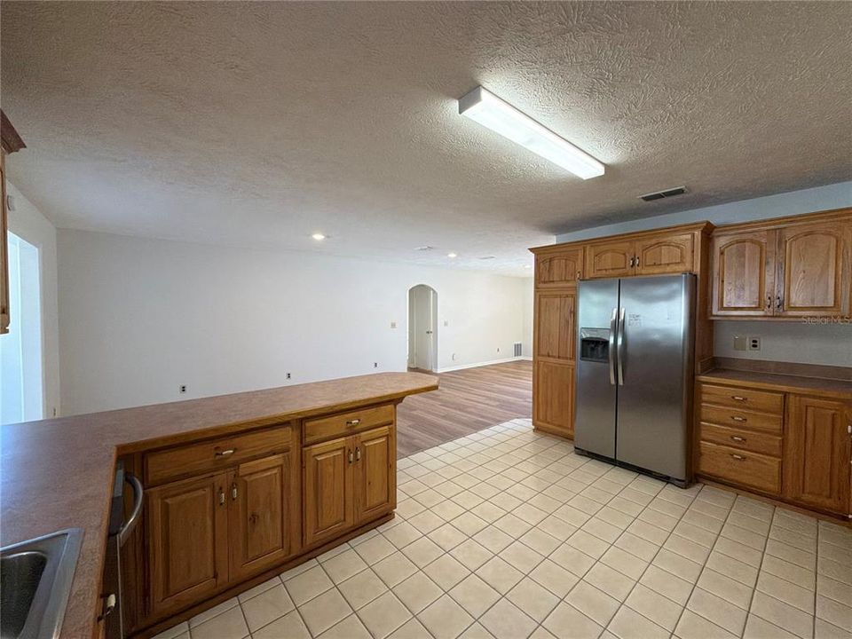 En Venta: $260,000 (3 camas, 2 baños, 2020 Pies cuadrados)