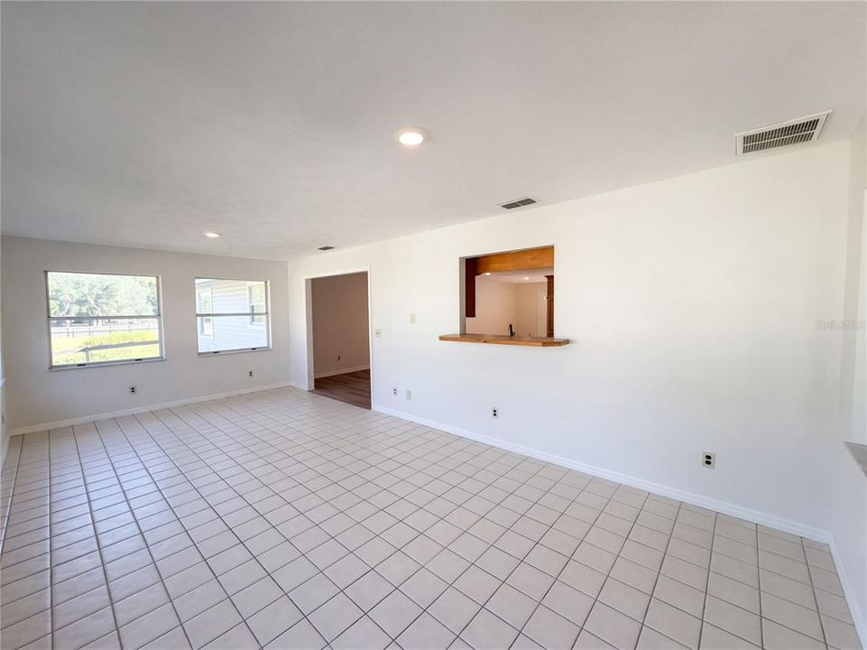En Venta: $260,000 (3 camas, 2 baños, 2020 Pies cuadrados)