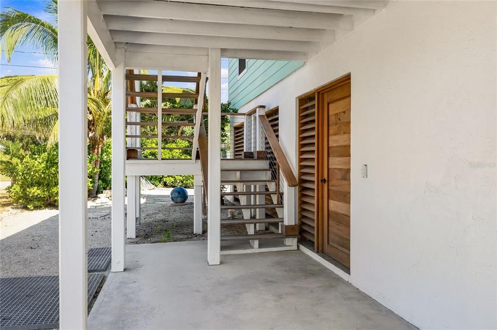 For Sale: $1,350,000 (2 beds, 2 baths, 1248 Square Feet)