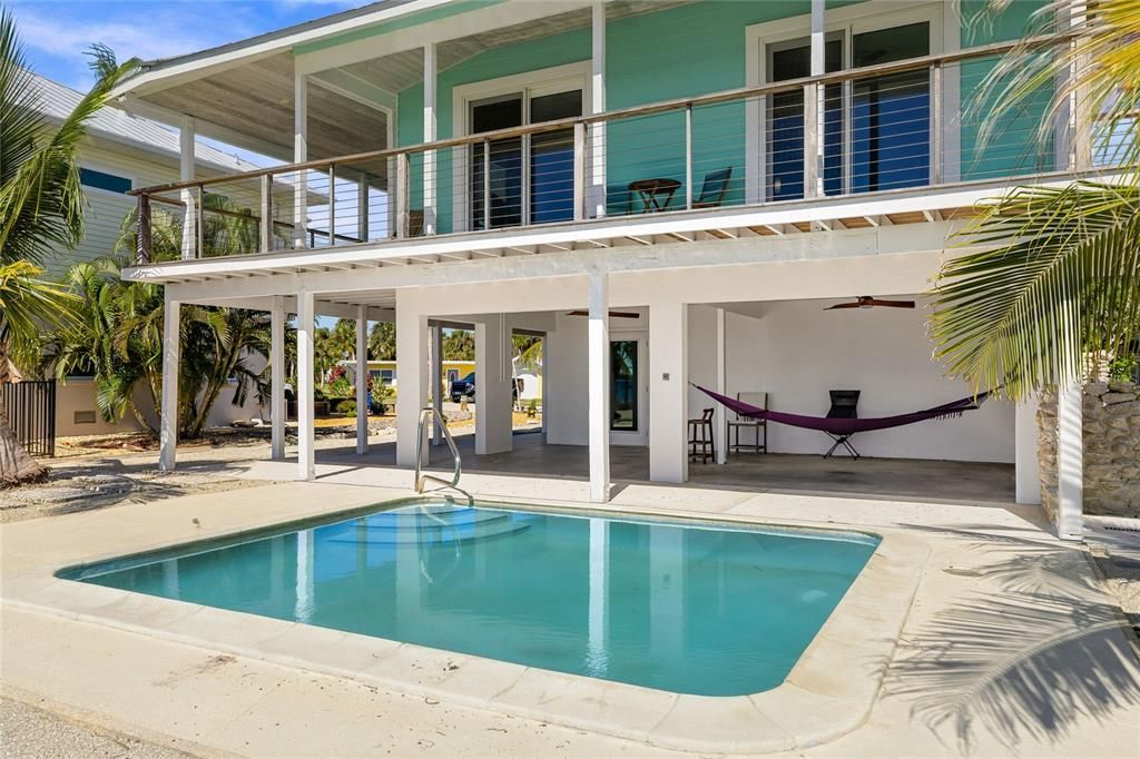 For Sale: $1,350,000 (2 beds, 2 baths, 1248 Square Feet)