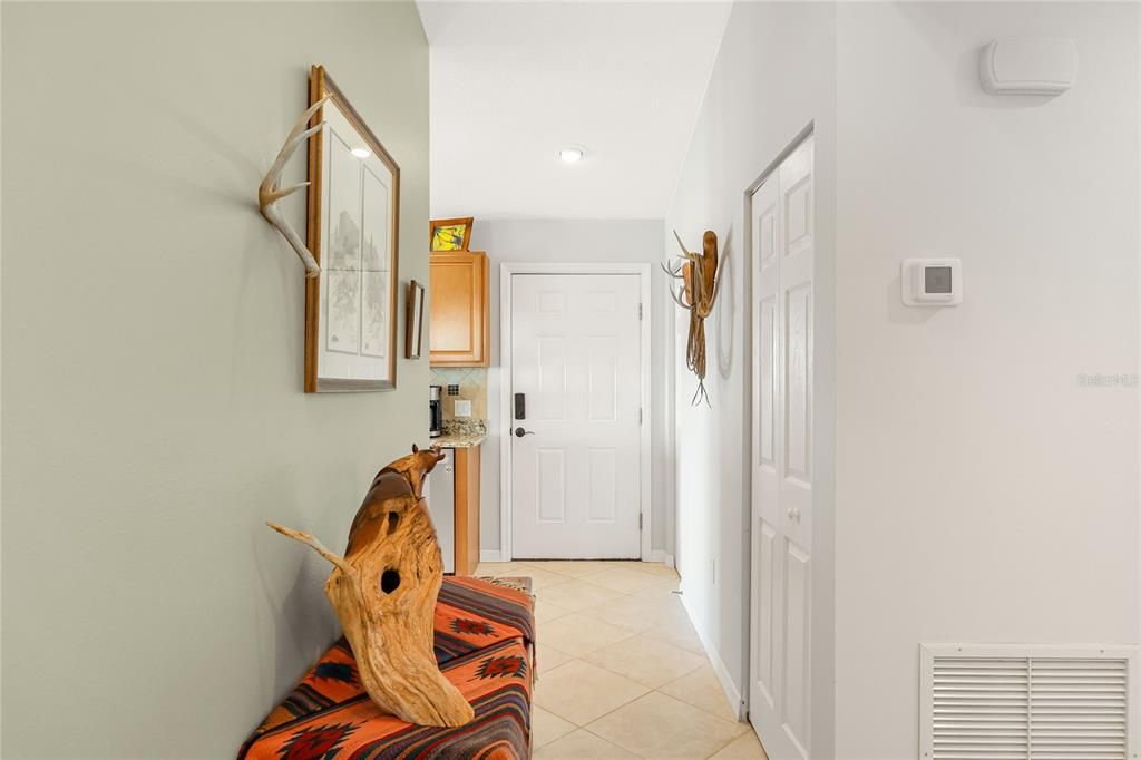 For Sale: $1,350,000 (2 beds, 2 baths, 1248 Square Feet)