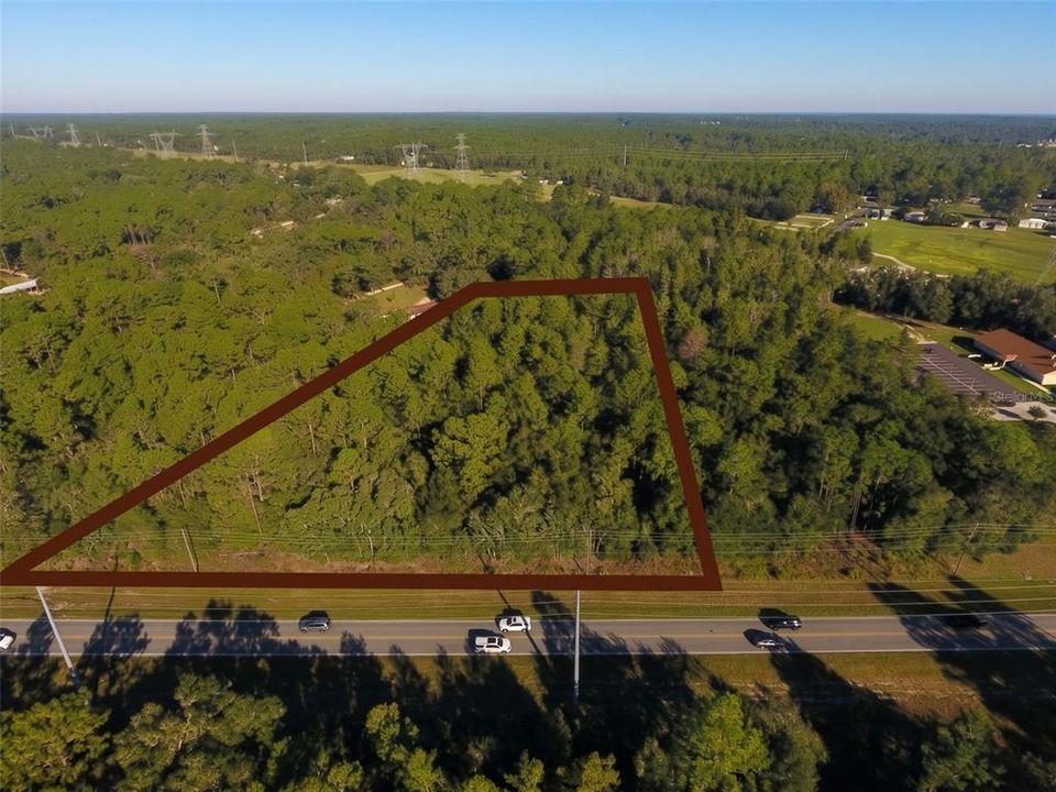 En Venta: $320,000 (2.41 acres)