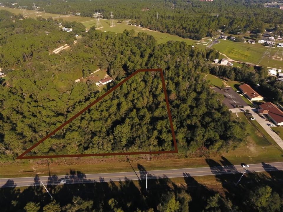 En Venta: $320,000 (2.41 acres)