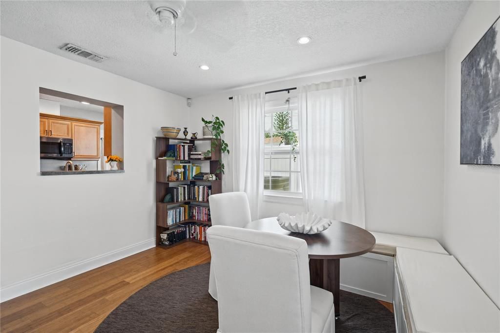 En Venta: $429,000 (2 camas, 2 baños, 1444 Pies cuadrados)