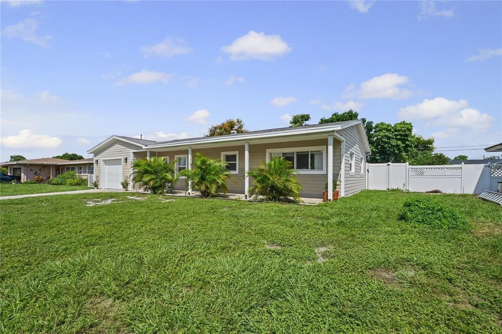 En Venta: $429,000 (2 camas, 2 baños, 1444 Pies cuadrados)