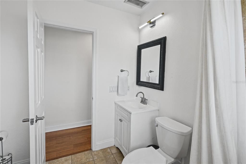 En Venta: $429,000 (2 camas, 2 baños, 1444 Pies cuadrados)
