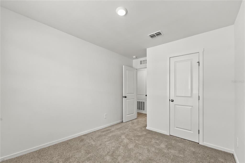 В аренду: $1,900 (3 спален, 2 ванн, 1378 Квадратных фут)