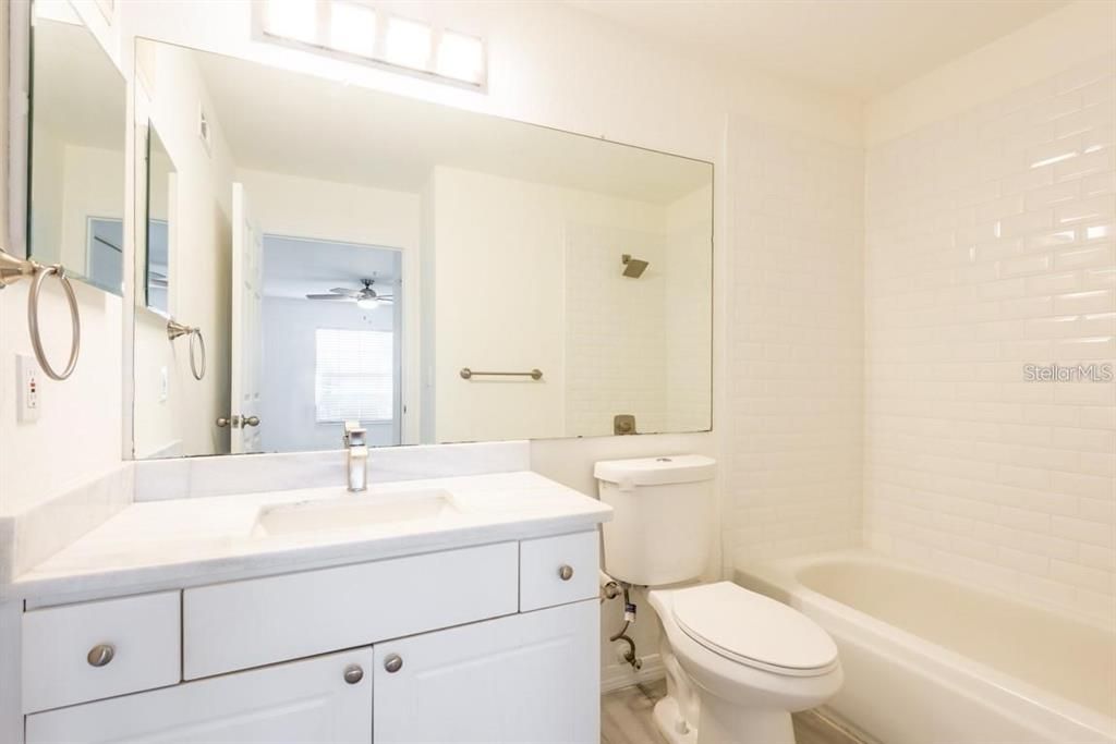 For Rent: $2,000 (2 beds, 2 baths, 1104 Square Feet)