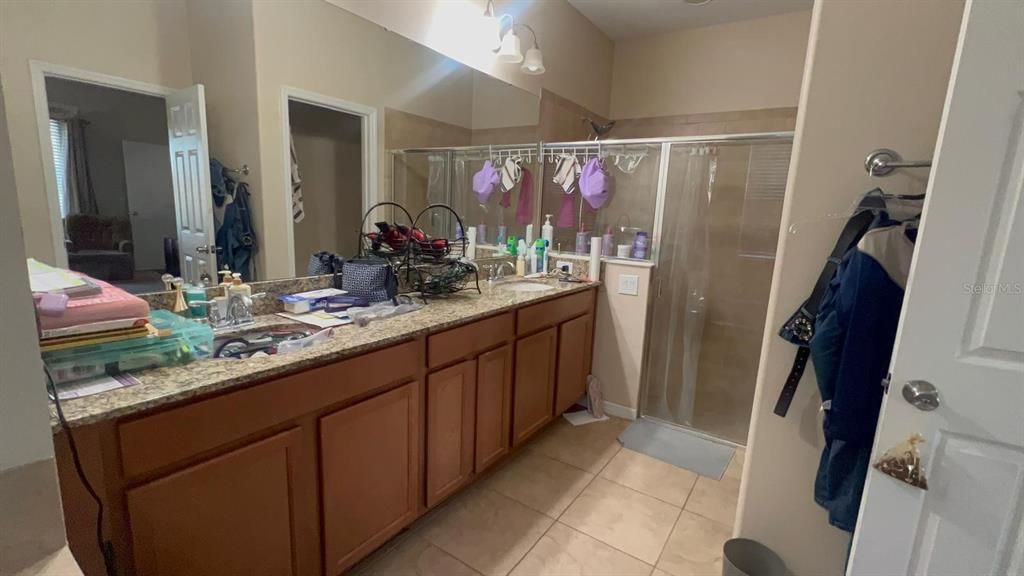 For Sale: $595,000 (5 beds, 3 baths, 3475 Square Feet)