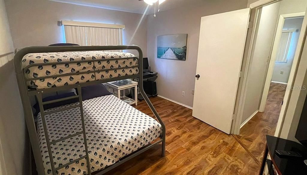 На продажу: $325,000 (3 спален, 2 ванн, 1630 Квадратных фут)