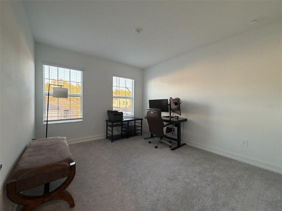 For Sale: $769,000 (5 beds, 4 baths, 3273 Square Feet)