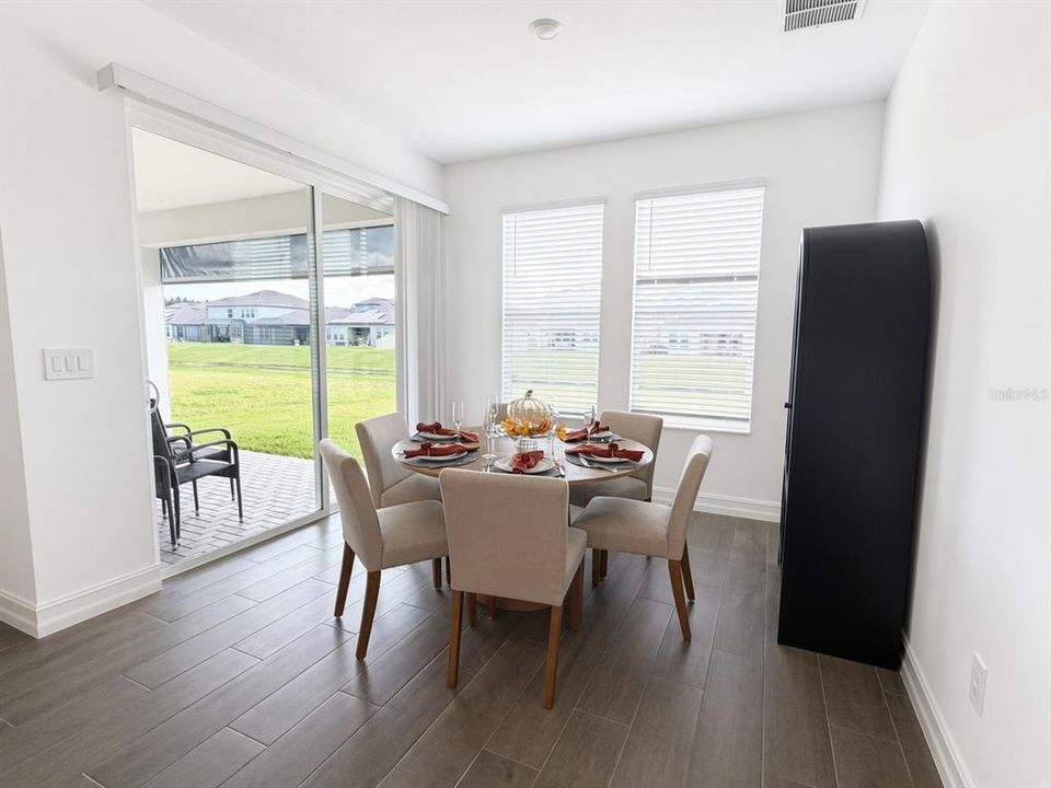 For Sale: $769,000 (5 beds, 4 baths, 3273 Square Feet)