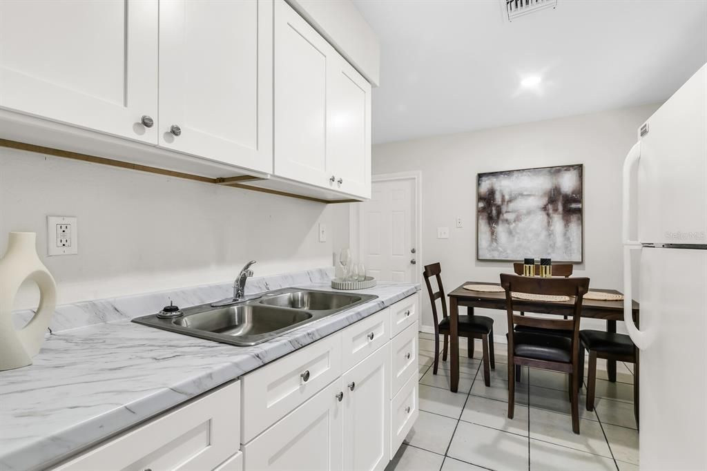 En Venta: $275,000 (3 camas, 1 baños, 840 Pies cuadrados)