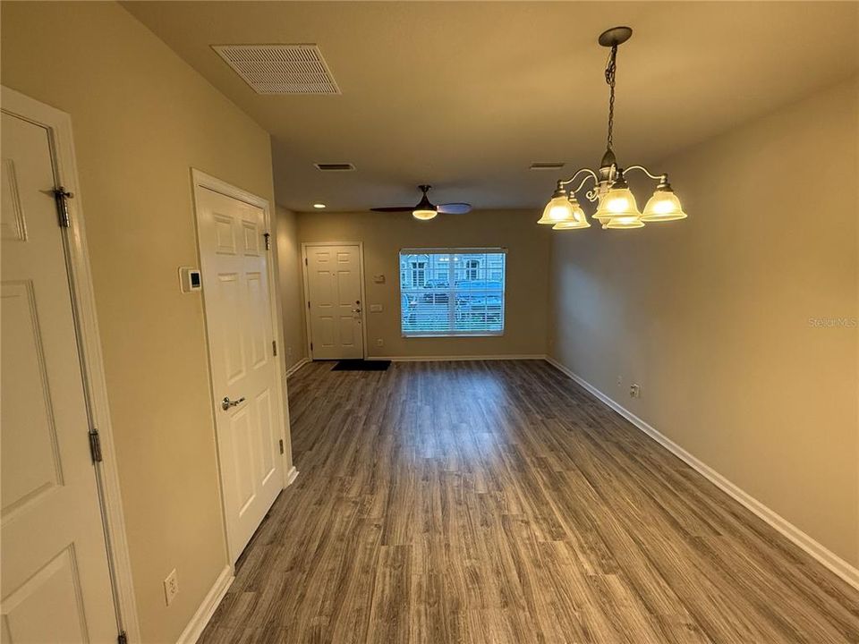 В аренду: $1,995 (2 спален, 2 ванн, 1248 Квадратных фут)