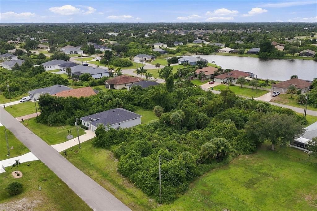 На продажу: $25,000 (0.17 acres)