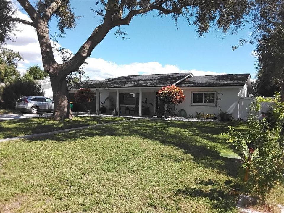 En Renta: $4,250 (3 camas, 2 baños, 1519 Pies cuadrados)