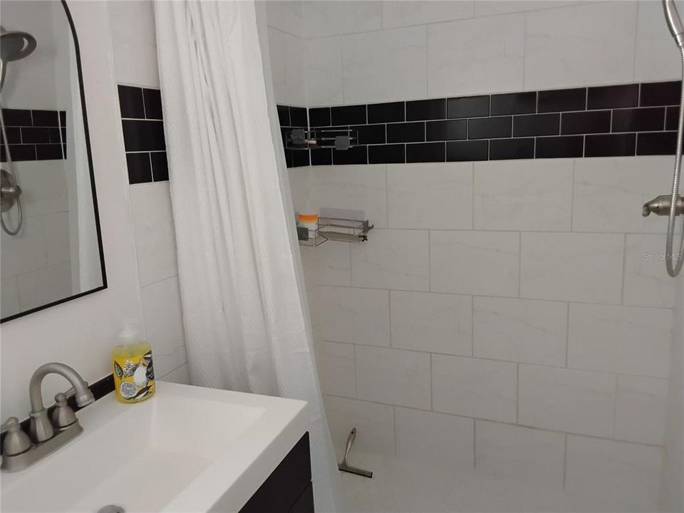 En Renta: $4,250 (3 camas, 2 baños, 1519 Pies cuadrados)
