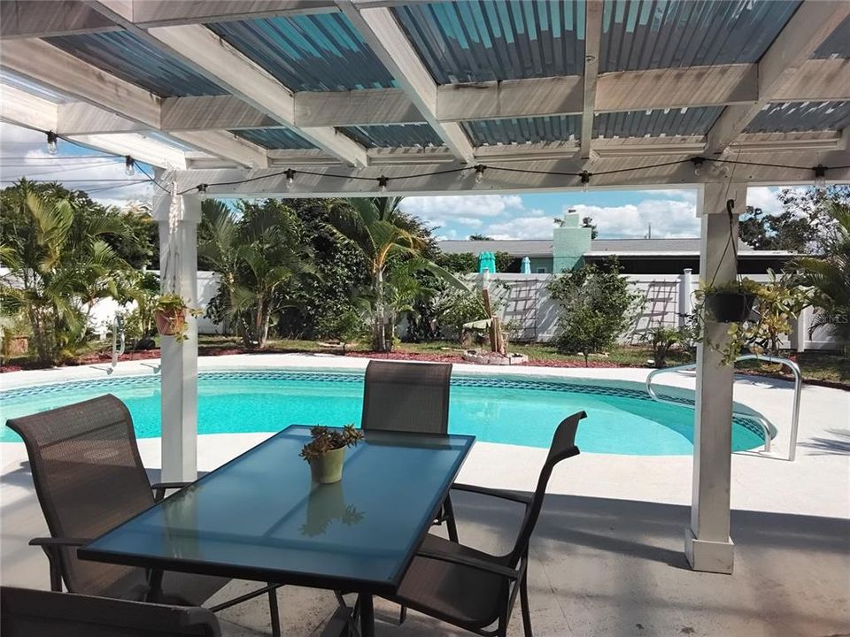 En Renta: $4,250 (3 camas, 2 baños, 1519 Pies cuadrados)