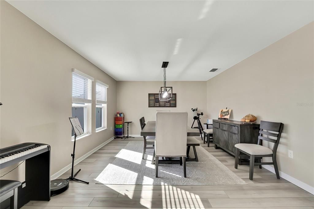 For Sale: $338,000 (3 beds, 2 baths, 2015 Square Feet)