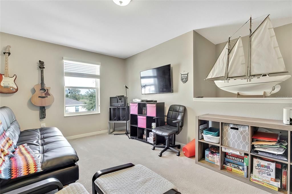 For Sale: $338,000 (3 beds, 2 baths, 2015 Square Feet)
