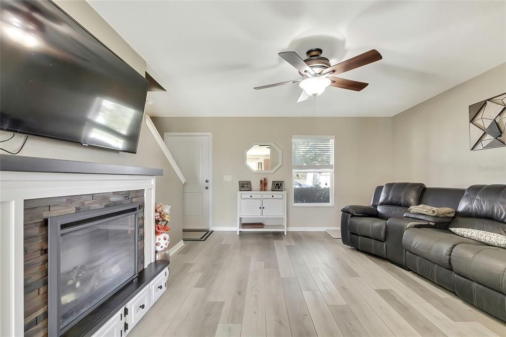 For Sale: $338,000 (3 beds, 2 baths, 2015 Square Feet)