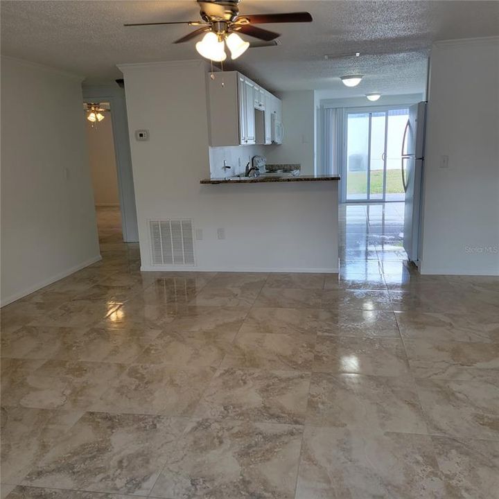 В аренду: $1,550 (2 спален, 2 ванн, 1032 Квадратных фут)