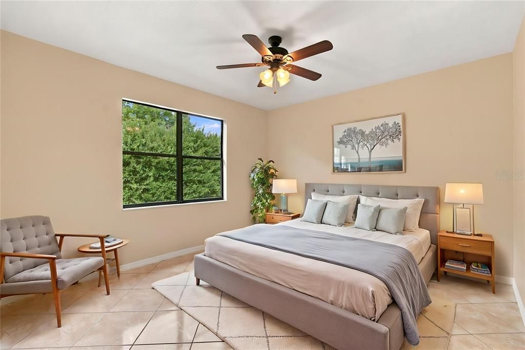 На продажу: $260,000 (2 спален, 2 ванн, 1507 Квадратных фут)