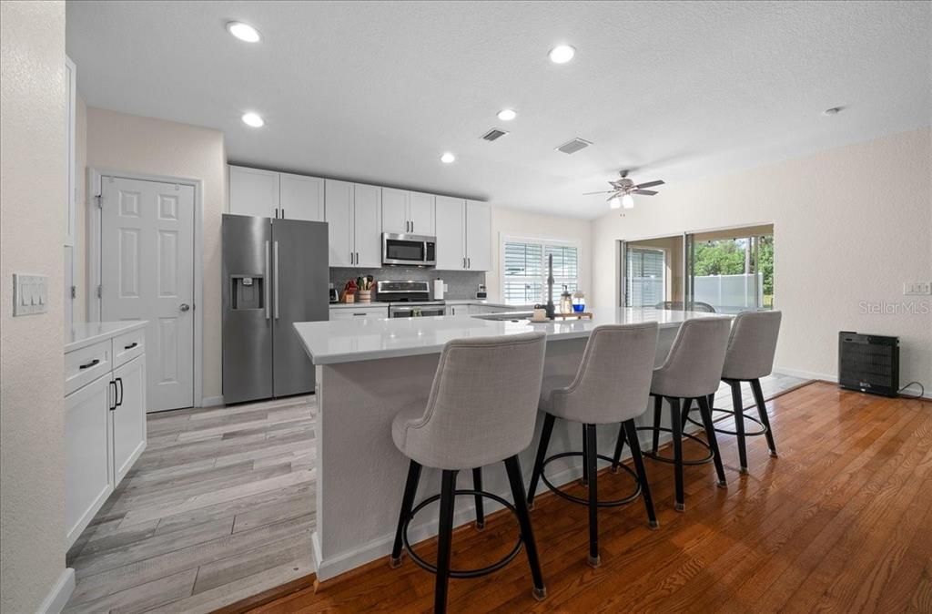 En Venta: $284,900 (3 camas, 2 baños, 1714 Pies cuadrados)