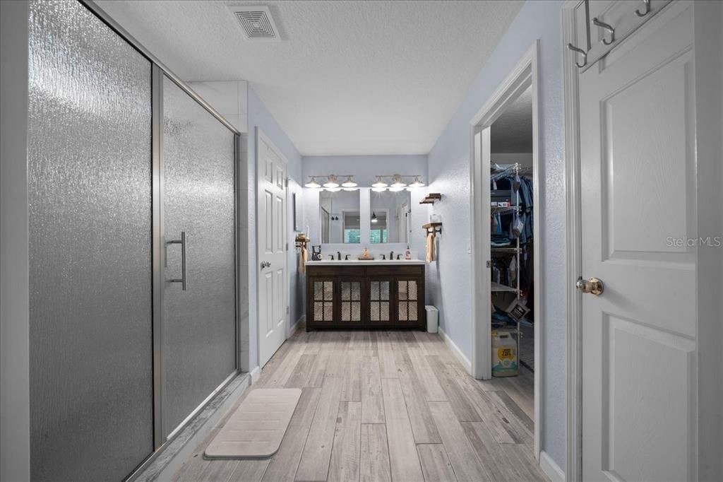 En Venta: $284,900 (3 camas, 2 baños, 1714 Pies cuadrados)
