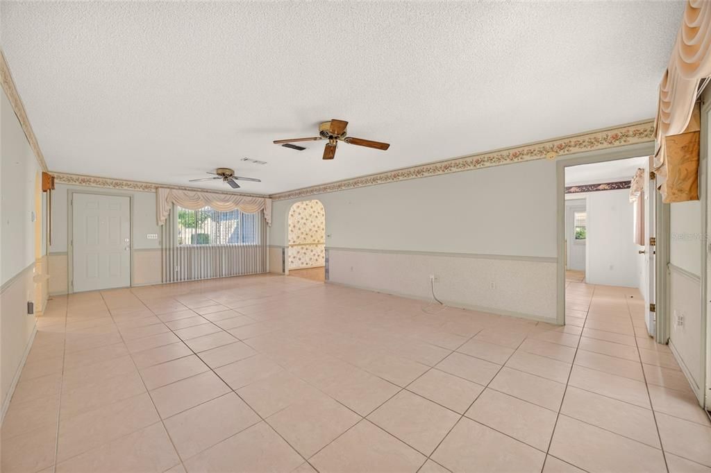 На продажу: $199,000 (3 спален, 2 ванн, 1526 Квадратных фут)
