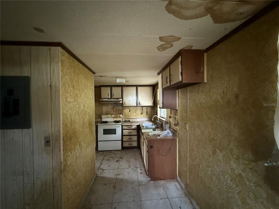 На продажу: $45,000 (3 спален, 1 ванн, 1236 Квадратных фут)