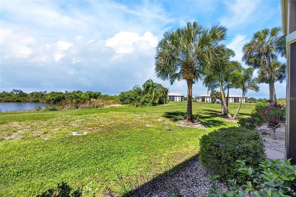 For Sale: $89,900 (2 beds, 2 baths, 1153 Square Feet)