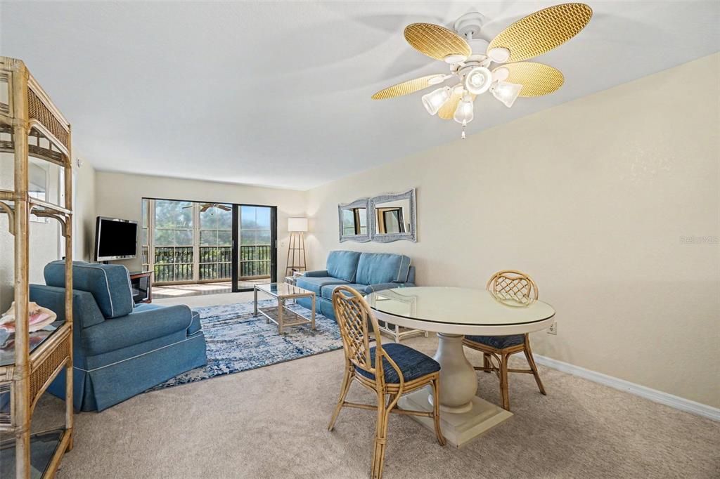 For Sale: $89,900 (2 beds, 2 baths, 1153 Square Feet)