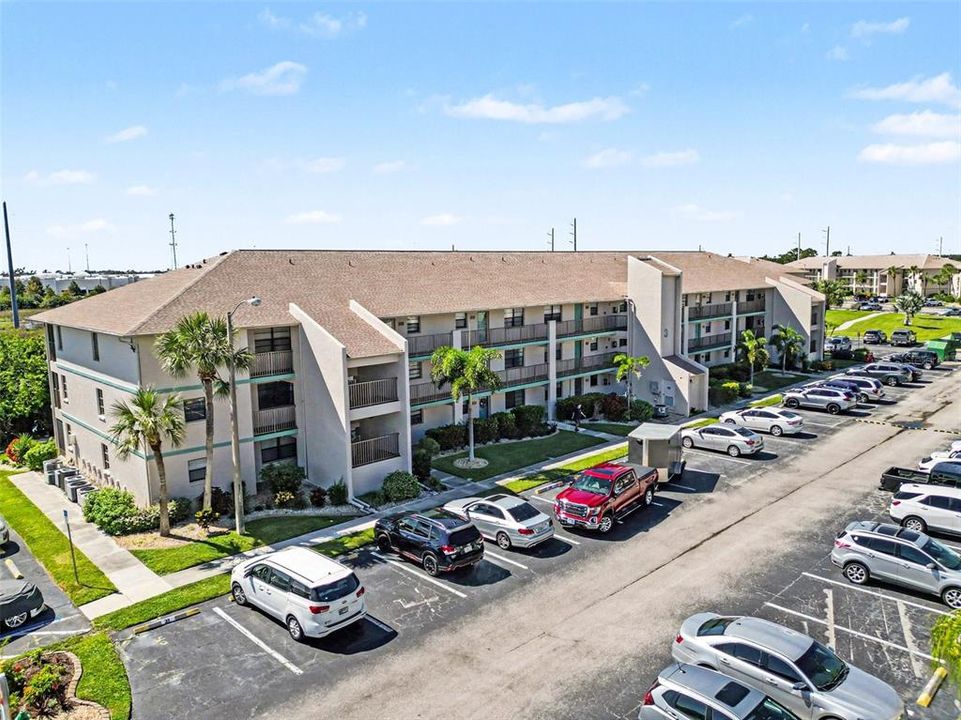 For Sale: $89,900 (2 beds, 2 baths, 1153 Square Feet)