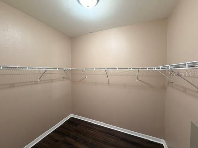 В аренду: $1,895 (3 спален, 2 ванн, 1370 Квадратных фут)