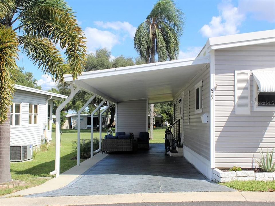 For Sale: $165,000 (2 beds, 2 baths, 1152 Square Feet)