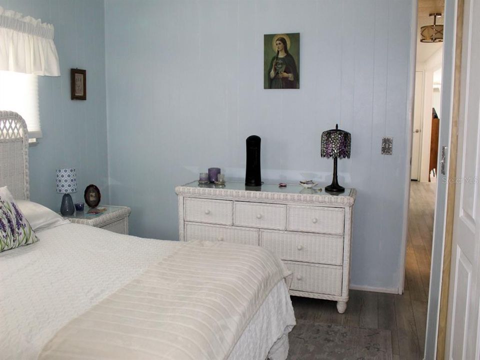 For Sale: $165,000 (2 beds, 2 baths, 1152 Square Feet)