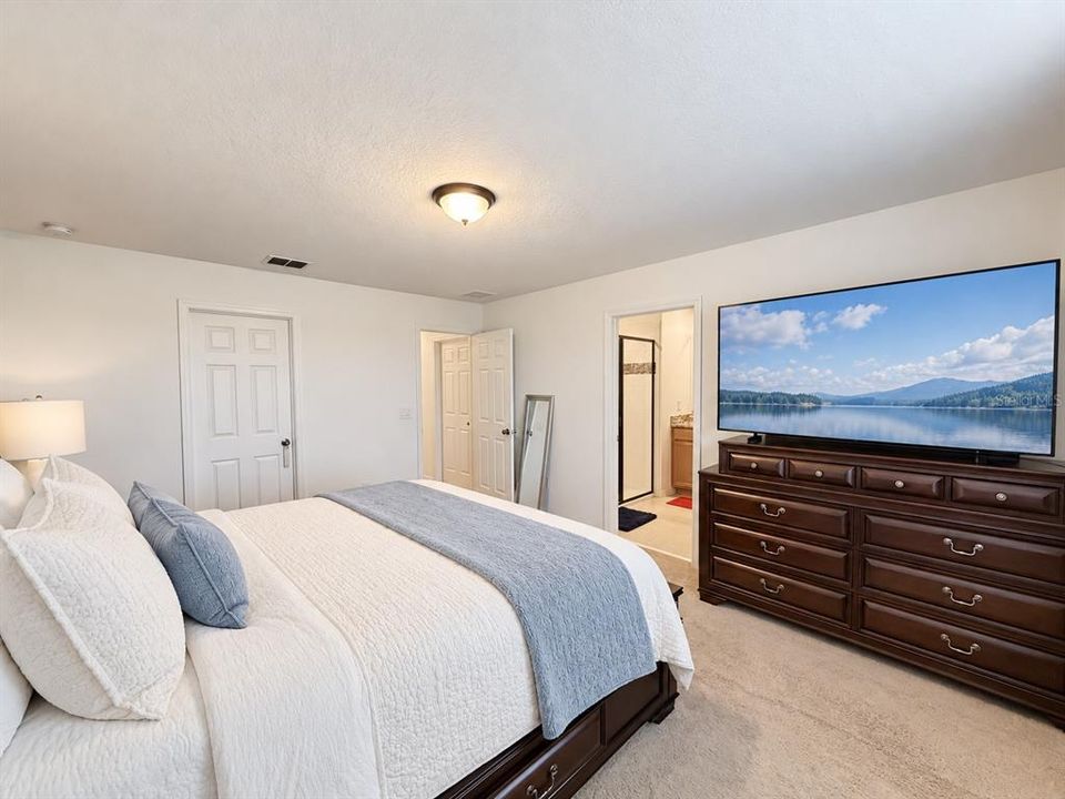 For Rent: $2,800 (3 beds, 2 baths, 1685 Square Feet)