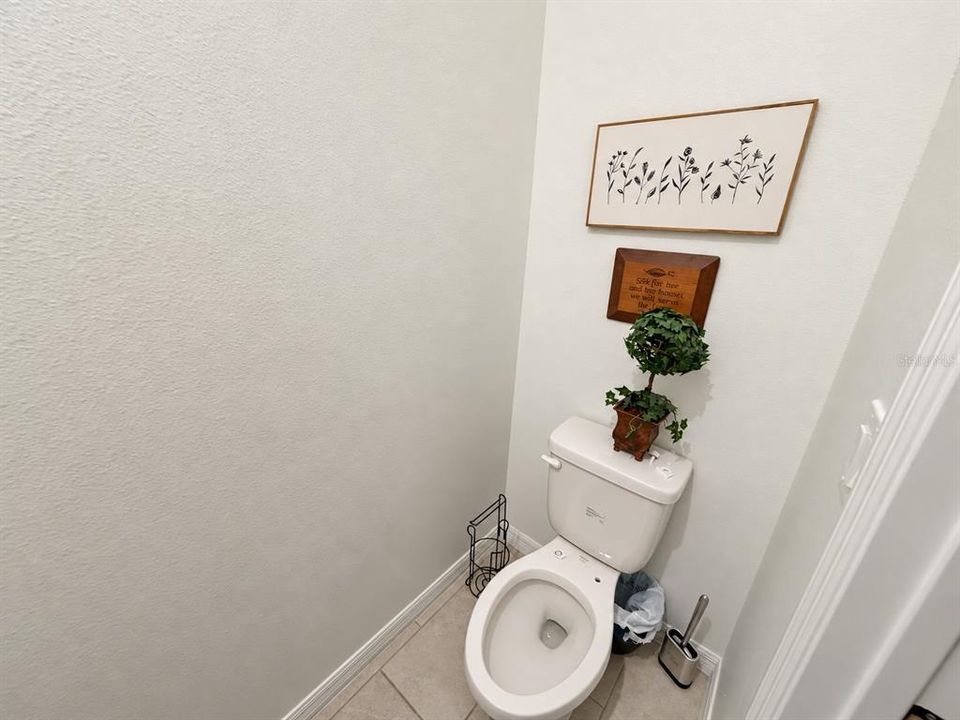 For Rent: $2,800 (3 beds, 2 baths, 1685 Square Feet)