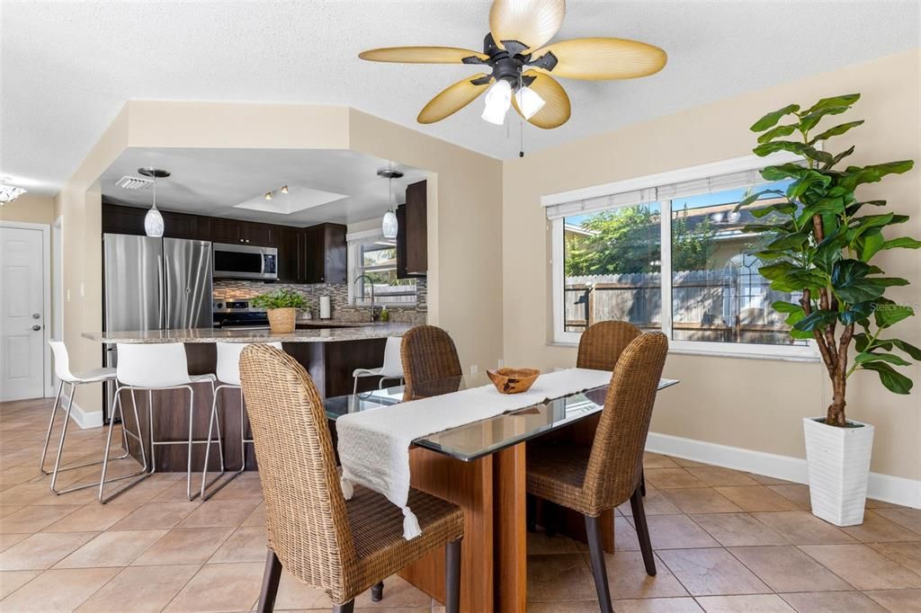 For Sale: $475,000 (3 beds, 3 baths, 1654 Square Feet)
