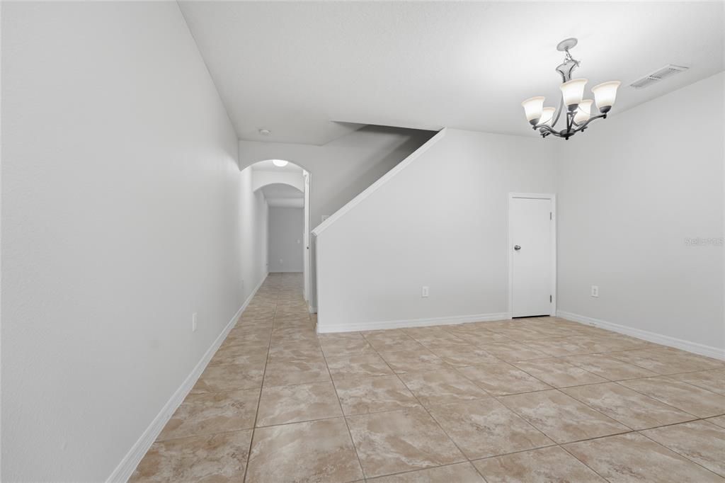 For Sale: $229,000 (2 beds, 2 baths, 1564 Square Feet)