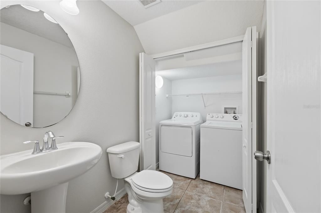 For Sale: $229,000 (2 beds, 2 baths, 1564 Square Feet)