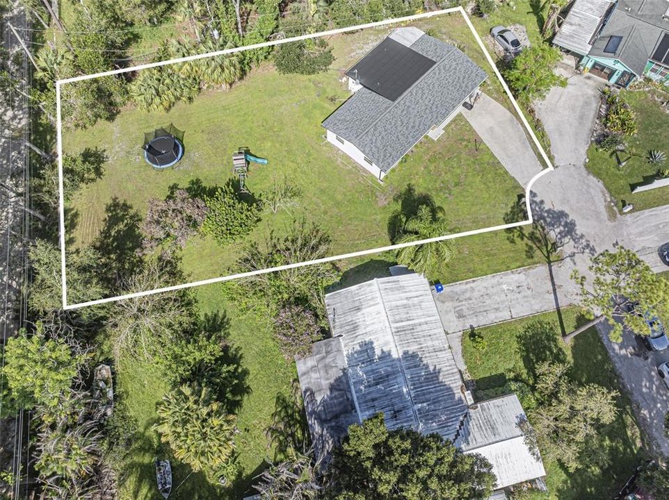 For Sale: $325,000 (3 beds, 2 baths, 1524 Square Feet)