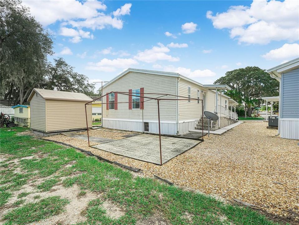For Sale: $153,000 (2 beds, 2 baths, 1152 Square Feet)