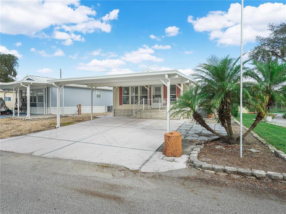 For Sale: $153,000 (2 beds, 2 baths, 1152 Square Feet)
