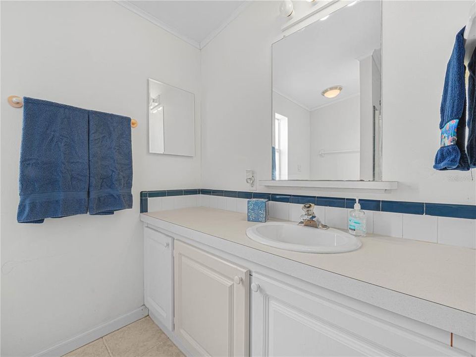 For Sale: $153,000 (2 beds, 2 baths, 1152 Square Feet)