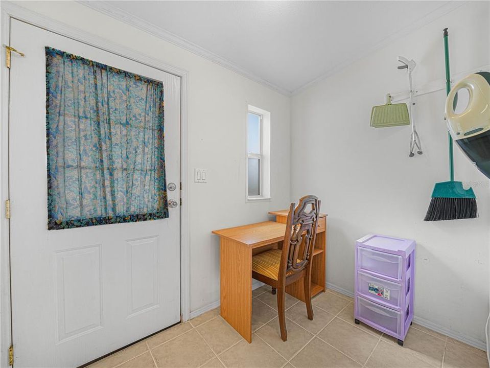 For Sale: $153,000 (2 beds, 2 baths, 1152 Square Feet)