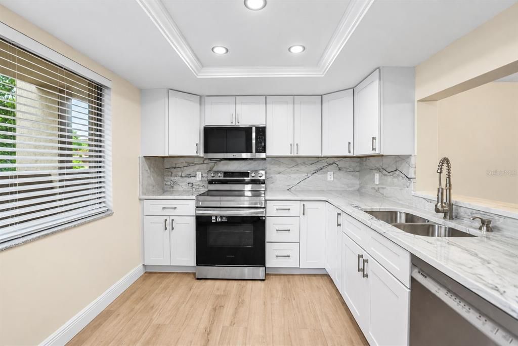 En Venta: $239,000 (2 camas, 2 baños, 1250 Pies cuadrados)