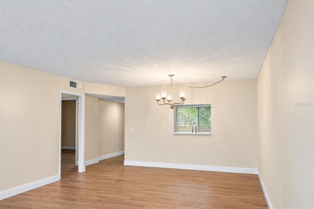 En Venta: $239,000 (2 camas, 2 baños, 1250 Pies cuadrados)